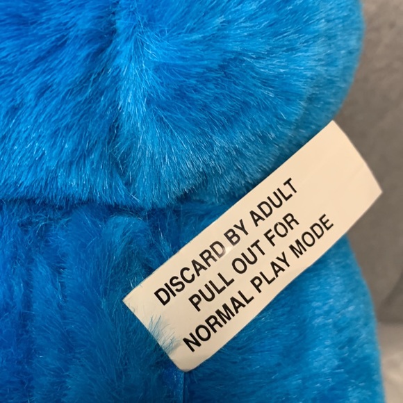 NEW out of Box Vintage 90sTickle Me Cookie Monster Demo-Mode Tag still Attached - Picture 7 of 12